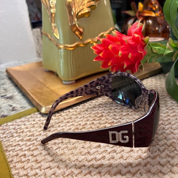 Rare Dolce & Gabbana Purple & Animal Print Sunglasses 😎💜 - Picture 4 of 12